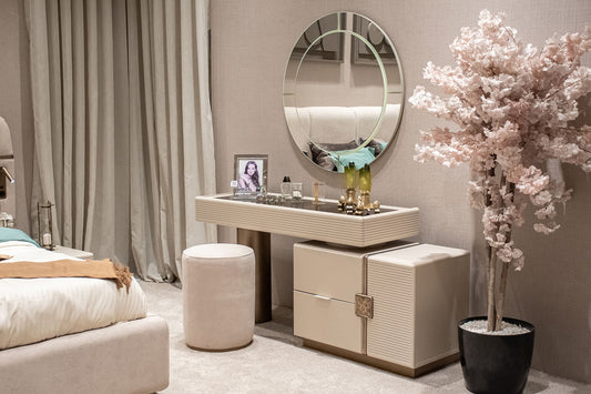 Latte Schminkkommode + Spiegel