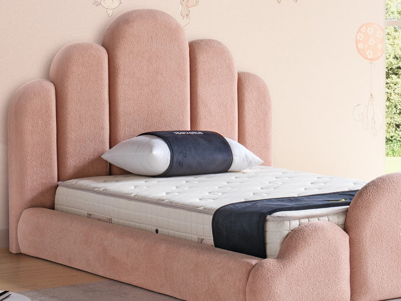 Kinderbett Aria – Bodennahes Design & Orthopädische Matratze