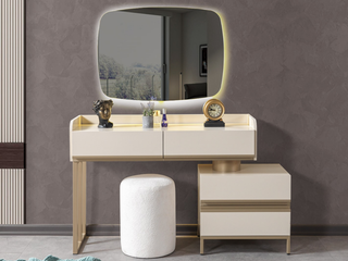 Eylül Schminkkommode