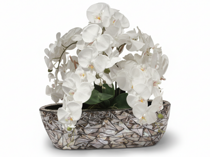 Frühlingsblumen in Deko-Schale