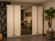 Inci Kleiderschrank