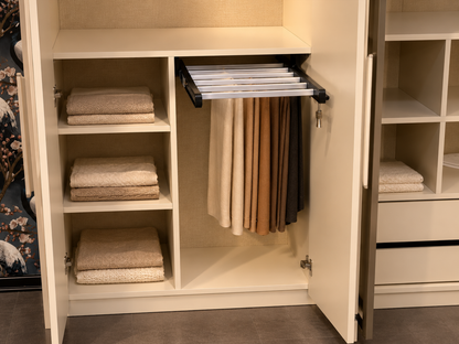 Inci Kleiderschrank