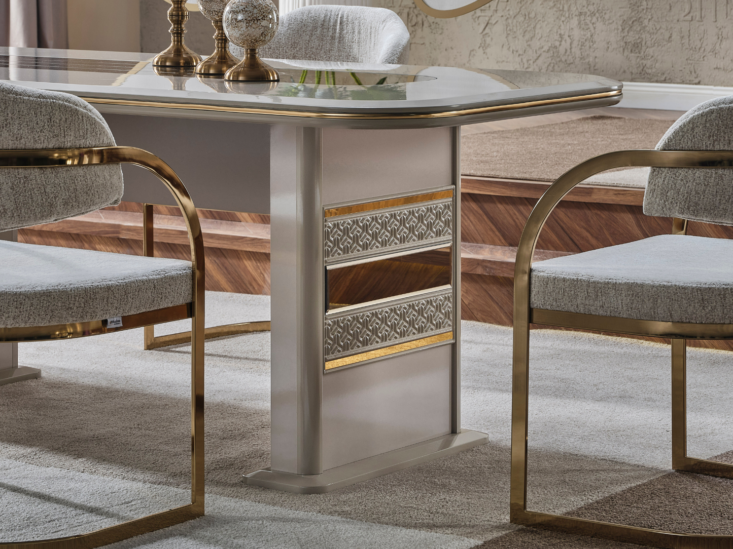 Delüx Esszimmer Set