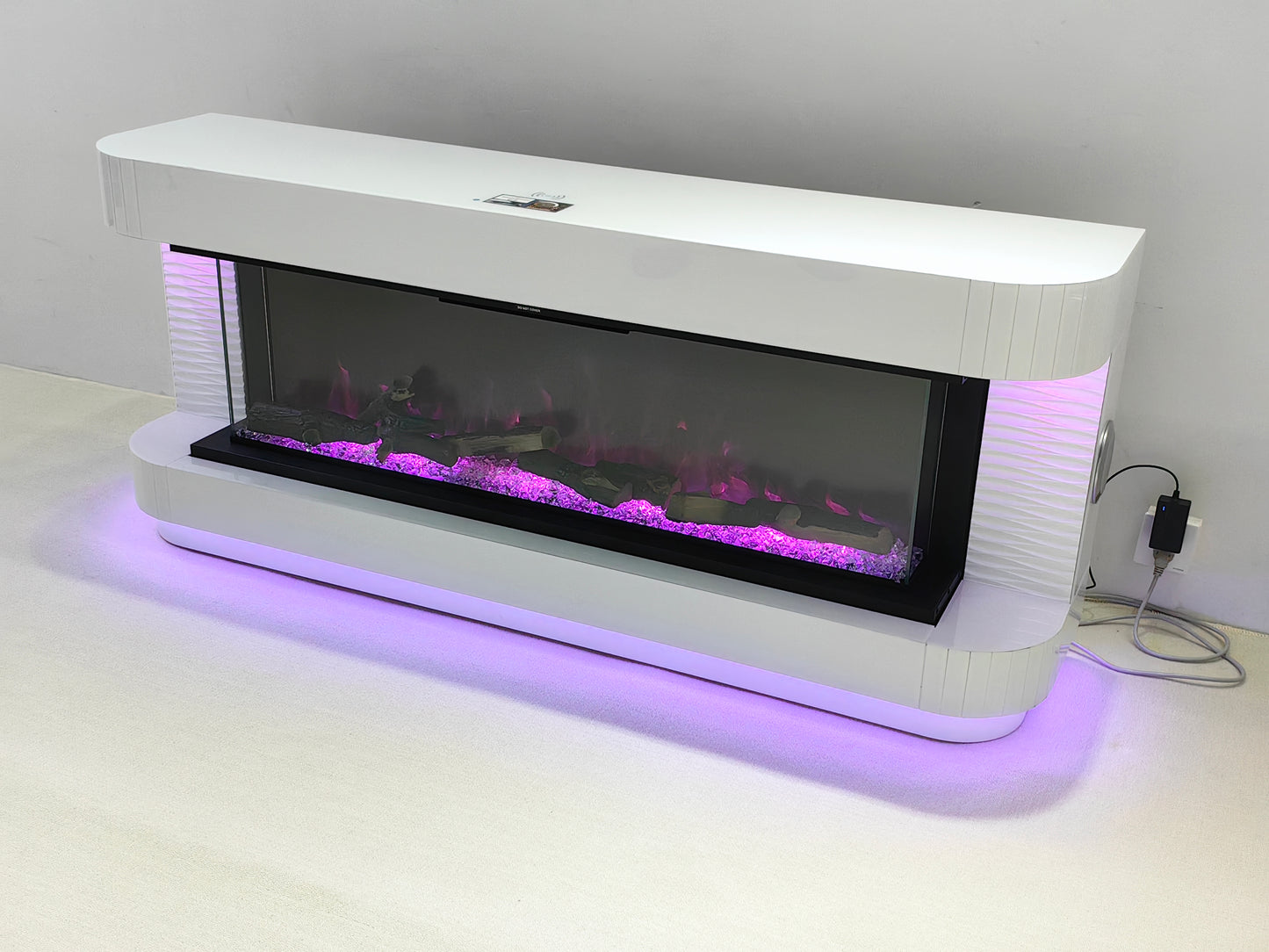 SALERNO, TV-Tisch-Kamin