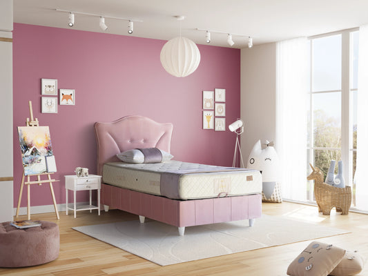 Kinderbett Love – Charmantes Stepp-Design & Orthopädische Matratze