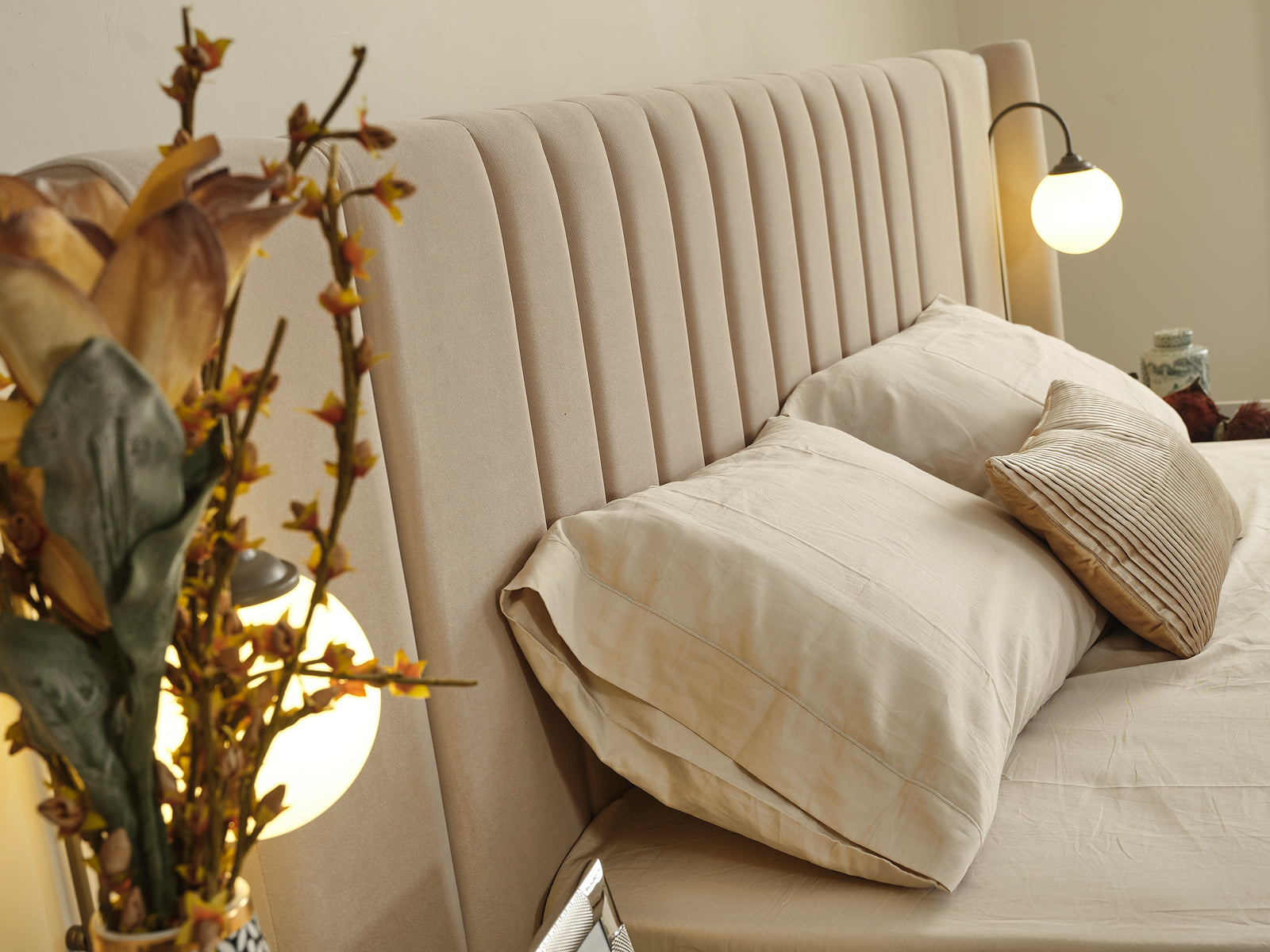 Truva Bett mit Bettkasten 160x200 cm