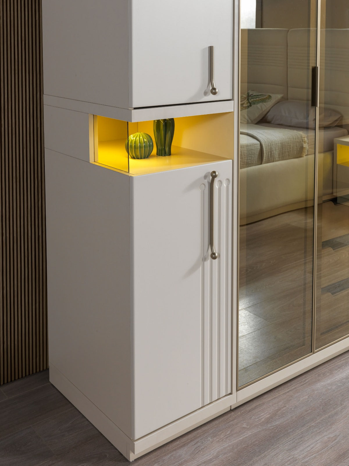 Vizon Kleiderschrank